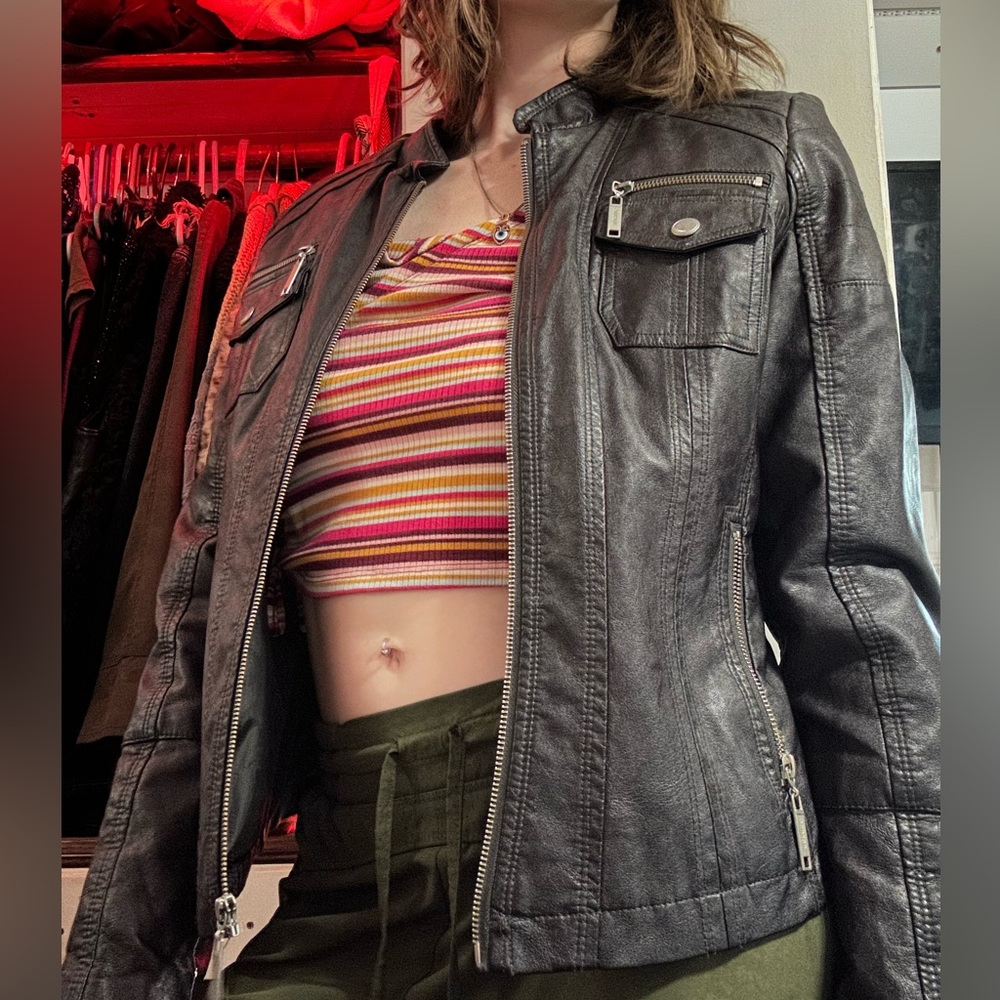 Women’s leather jacket